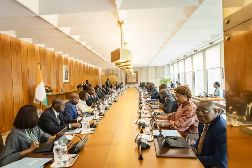 Côte d'Ivoire's cabinet resigns, paves way for new government