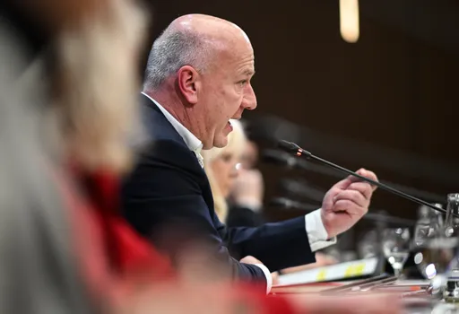 Tennis im Blackout: Kritik an Wegners Match mit Senatorin