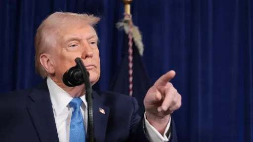 Трамп АҚШ-тың халықаралық ұйымдардан шығуын көздейтін жарлыққа қол қойды