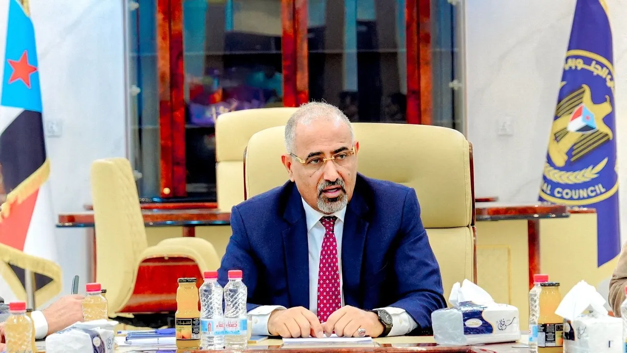 AS alega que os EAU terão contrabandeado líder separatista iemenita procurado para fora do país