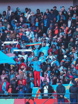 Le héros de la RDC : le sosie de Lumumba vole la vedette à la CAN 2025