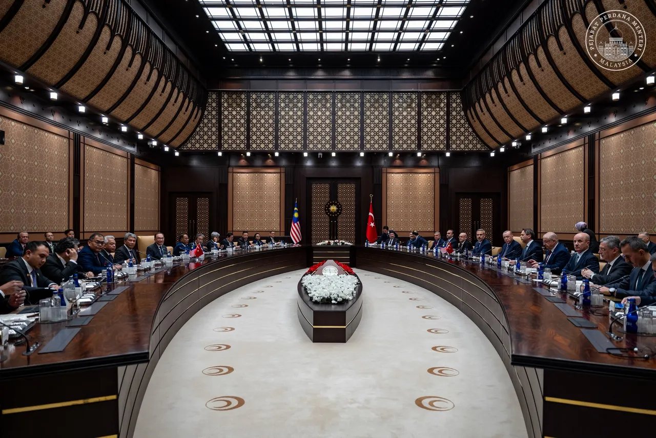 Penubuhan HLSCC Malaysia-Türkiye pacu hubungan ke tahap tertinggi, kata Anwarw