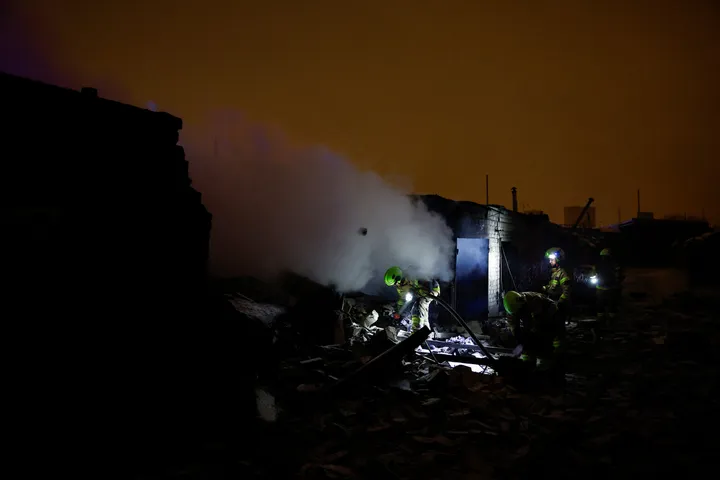 Russian strikes kill four, injure 10 in Kiev as Ukraine reports nationwide 'missile threat'