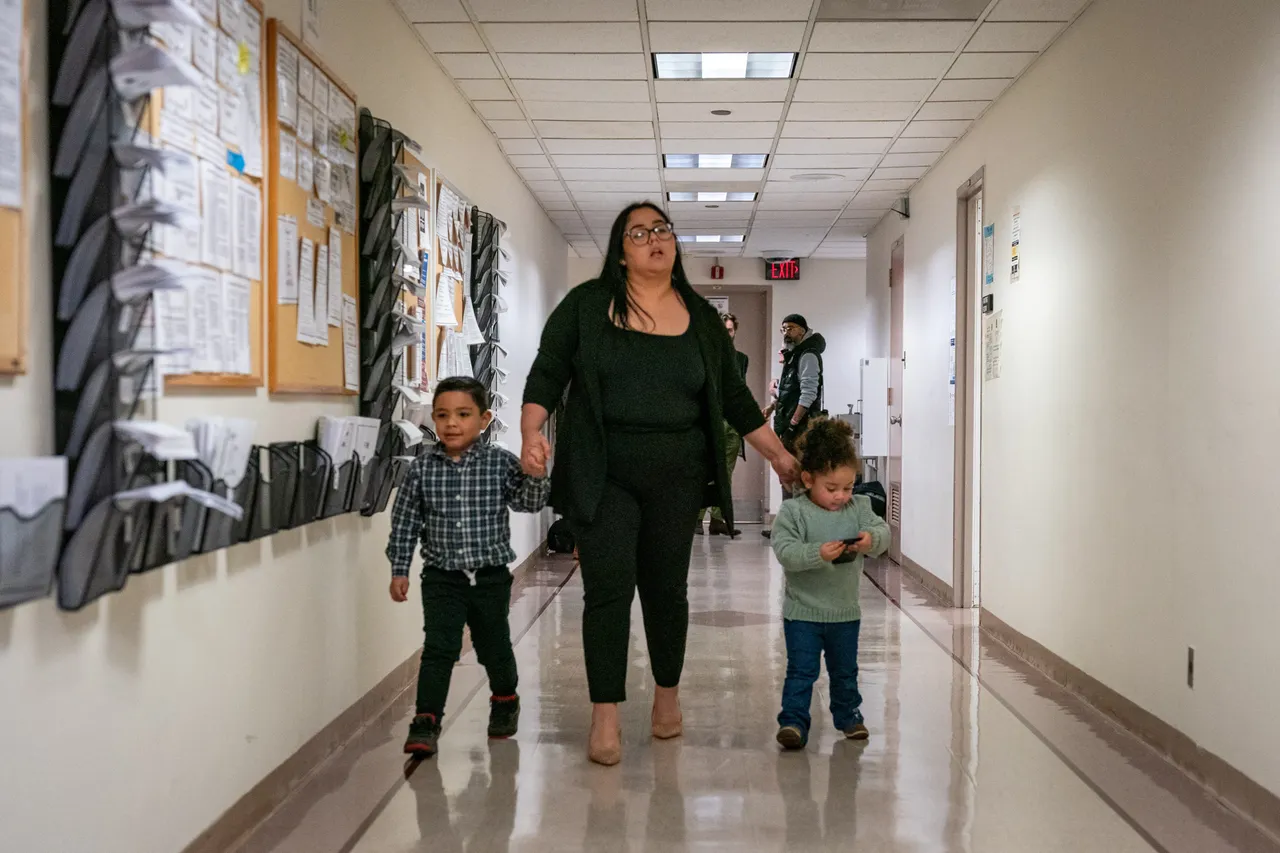 US moves to fast-track deportation of migrant children: report