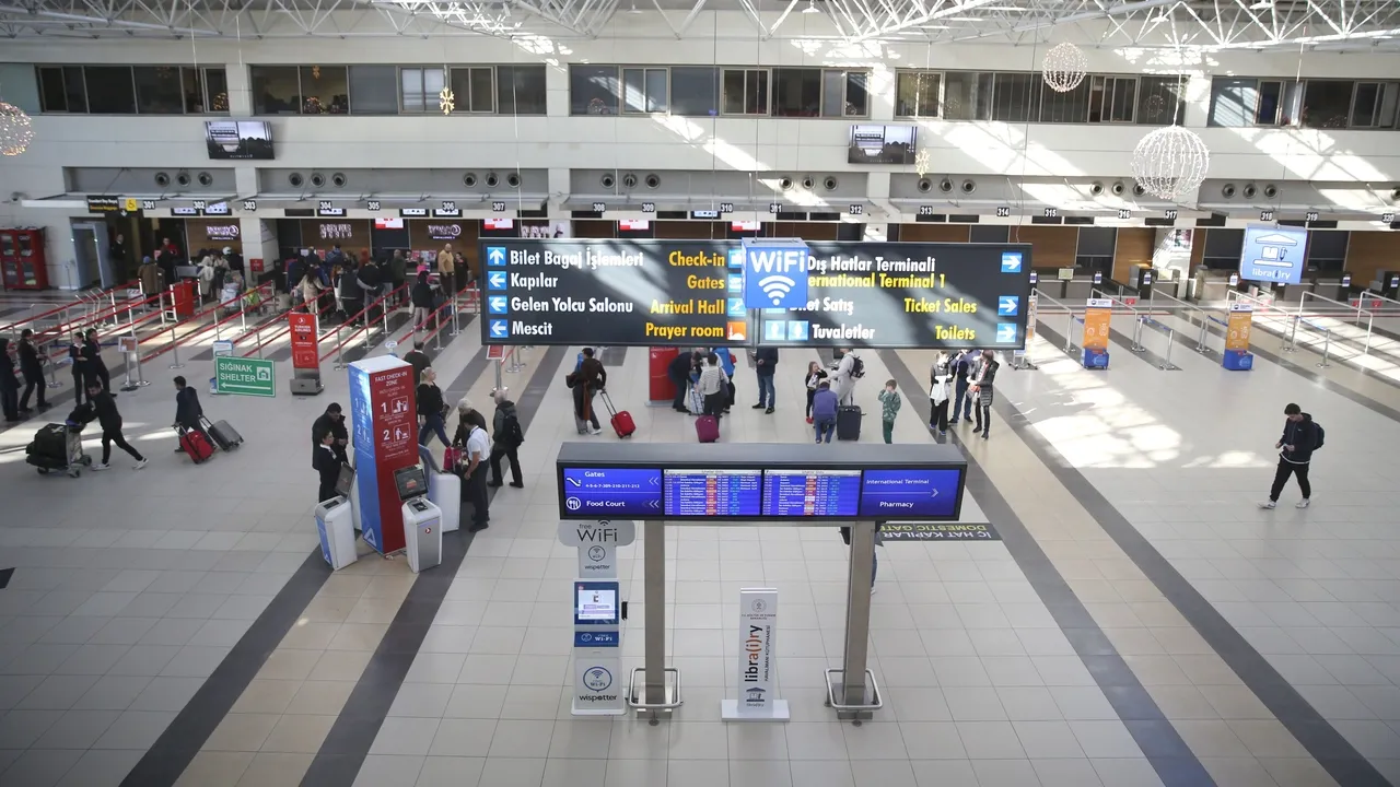 ثبت تردد بیش از ۳۹ میلیون مسافر در فرودگاه آنتالیا طی یک سال