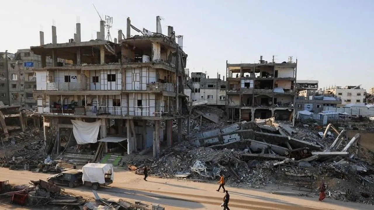 Gaza: 13 Palestiniens tués dont 5 enfants dans des frappes israéliennes, malgré le cessez-le-feu