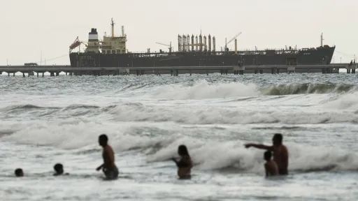 США задержали еще один танкер «теневого флота»