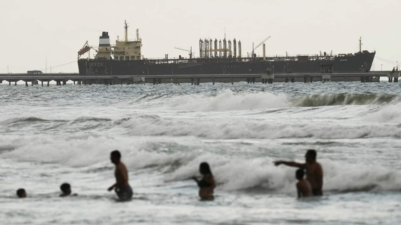 США задержали еще один танкер «теневого флота»