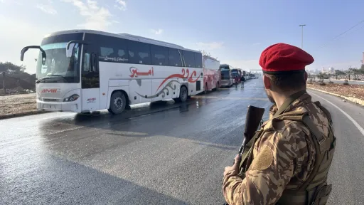 تركيا تتابع التطورات في حلب وتشدد على أولوية وحدة سوريا وأمن المدنيين