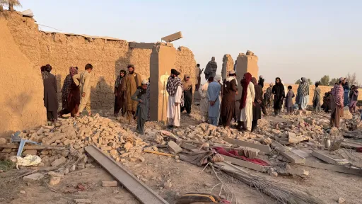 باكستان تؤكد تنفيذ ضربات "مدروسة" في أفغانستان.. وكابل تندد وتعلن مقتل 9 أشخاص