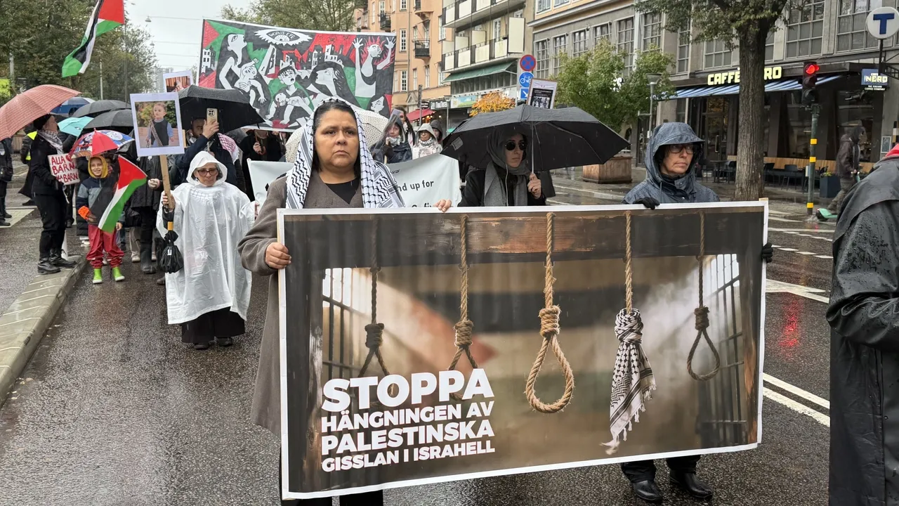 ئىسرائىلىيەنىڭ غەززەدە 3 يىلدىن بۇيان داۋاملاشتۇرۇۋاتقان ئىرقىي قىرغىنچىلىقى شۋېتسىيەدە ئەيىبلەندى