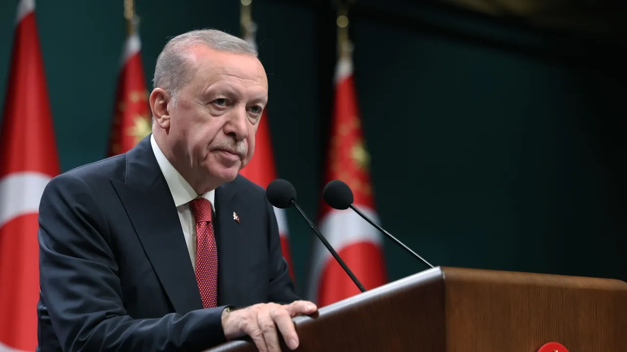 اردوغان حمله به فرودگاه ریاض را محکوم کرد و از ارائه توافق دفاعی سه‌جانبه به مجلس خبر داد
