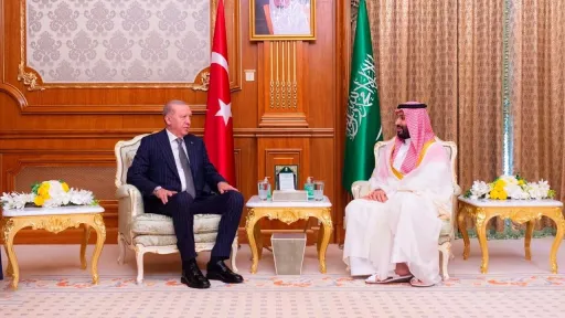 İlbaşı Ärdoğan: "Törkiyä Soğud Ğaräbstanınıñ yanında"