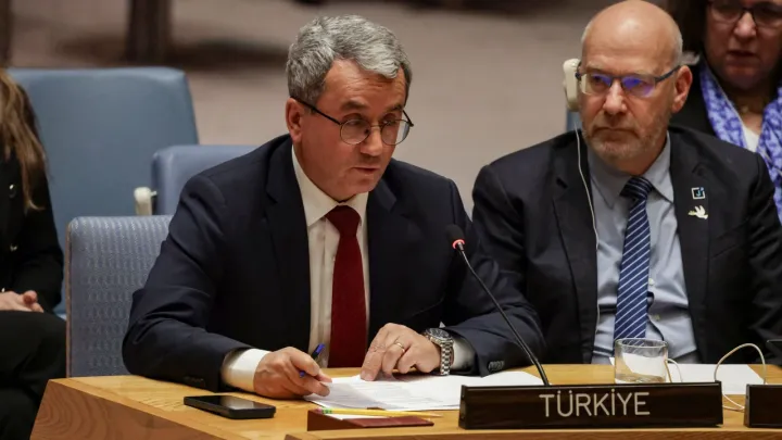 Türkiyənin BMT-dəki daimi nümayəndəsi Ə.Yıldız Suriyanın irəliləyişi haqqında danışıb