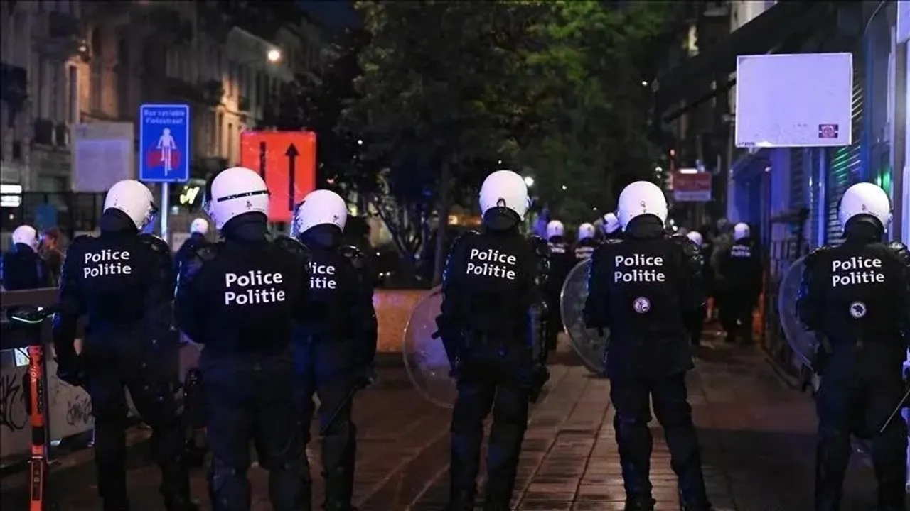Belgium Liège városában "a tüntetések korlátozásai és a rendőri erőszak" ellen tiltakoztak