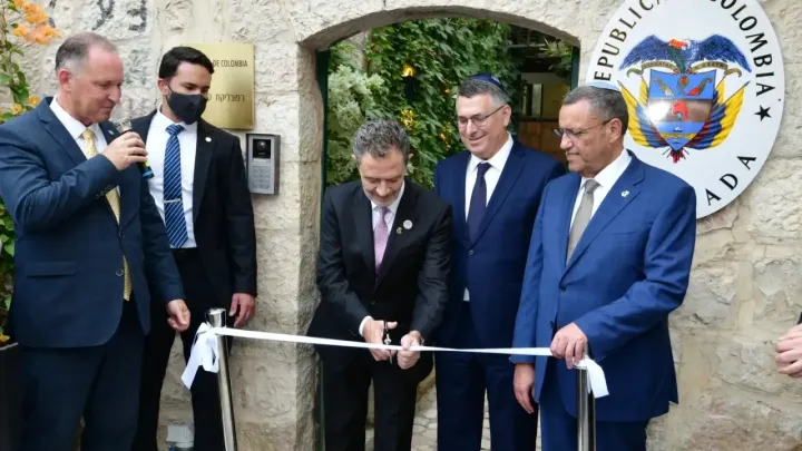 افتتاح سفارت کلمبیا در قدس غربی برخلاف مخالفت‌های جهانی