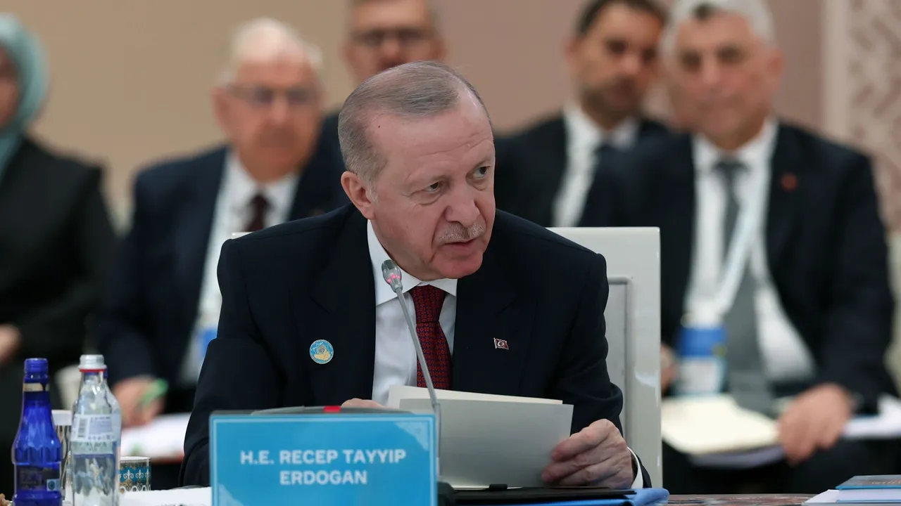 مؤكداً التمسك بوحدتها.. الرئيس أردوغان يهنئ بالذكرى الـ17 لتأسيس منظمة الدول التركية