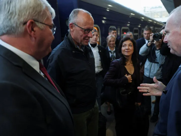 Il cancelliere tedesco Merz effettua una visita di solidarietà in Ucraina