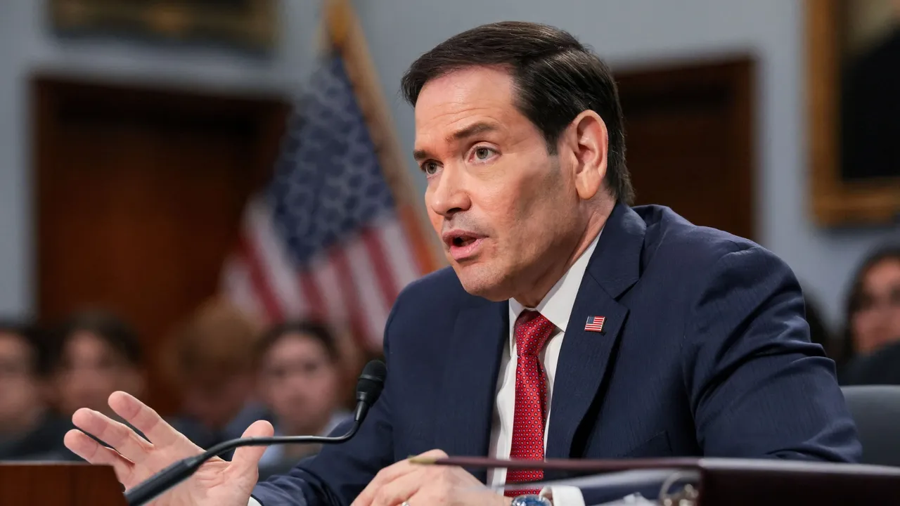 AQŞ däwlät särqatibe Rubio İrannıñ Ormuz buğazı kontrolen "tulısınça yuğaltuın" äytte