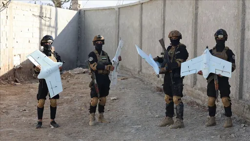 القبض على "خلية إرهابية" بدمشق.. والعراق يستلم من سوريا 450 من معتقلي داعش الإرهابي