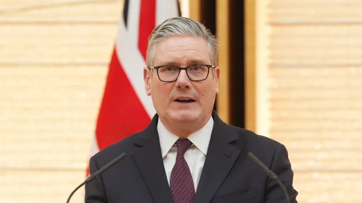 استارمر خواستار آمادگی شاهزاده اندرو برای ادای شهادت درباره پرونده اپستین شد