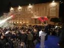 Tensione në protestën antiqeveritare në Shqipëri
