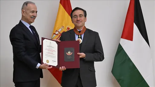 Palestina nderon ministrin e Jashtëm spanjoll Albares me çmimin më të lartë civil