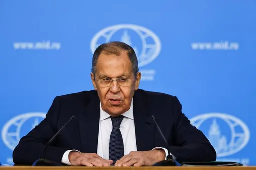 Lavrov thotë se Evropa dhe Ukraina e kanë “dhunuar” planin amerikan të paqes të paraqitur Rusisë