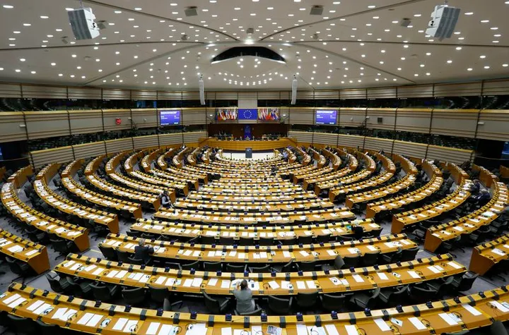 EU-Parlament billigt 90-Milliarden-Darlehen an die Ukraine