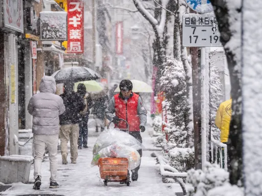 Forte nevão provoca 46 mortos no Japão, enquanto se alerta para possível El Niño no verão