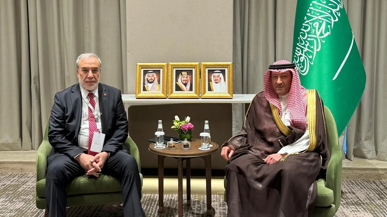 نائب وزير الخارجية التركي يبحث مع نظيره السعودي العلاقات الثنائية وملفات إقليمية