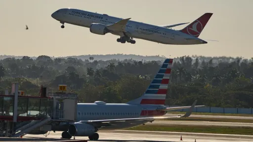 Куба осталась без авиатоплива