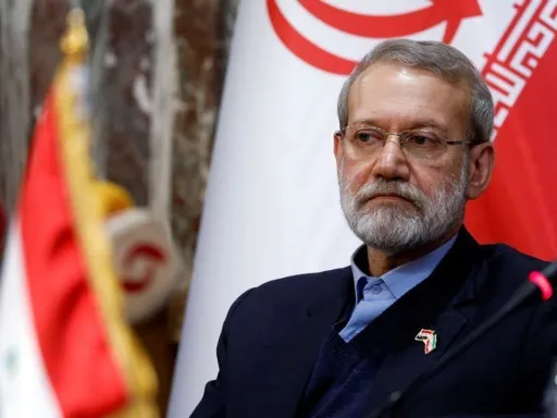 Irão envia o principal chefe de segurança para Omã, enquanto as negociações nucleares ganham impulso