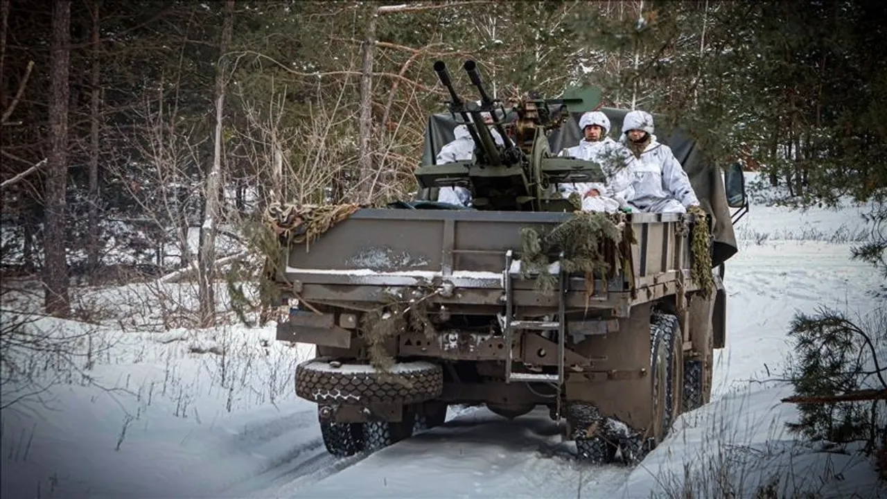Велика Британија ќе ги удвои воените сили во близина на Арктикот