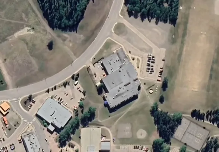 الشرطة الكندية تعلن مقتل 10 أشخاص في إطلاق نار داخل مدرسة ومنزل بمقاطعة كولومبيا البريطانية