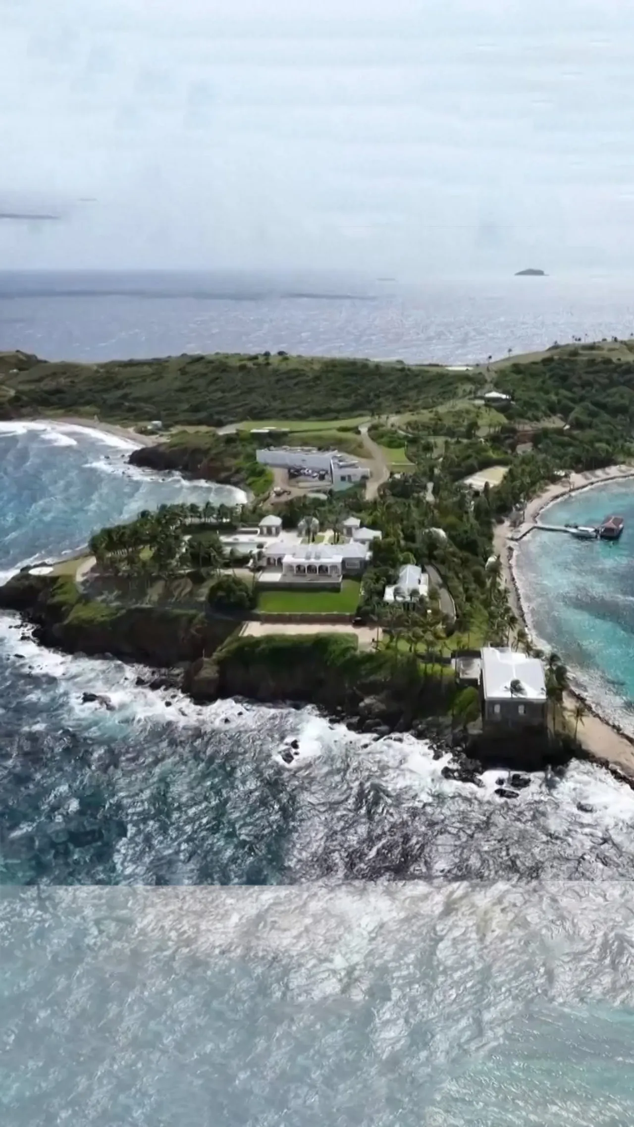 Di dalam pulau milik Epstein