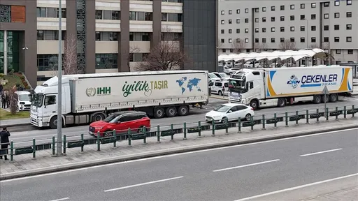 Türkiye dërgon kamionë me ndihma dimërore në Gaza