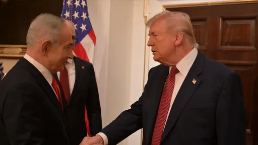 Trump gjatë takimit me Netanyahun “këmbënguli” për bisedime të mëtejshme me Iranin