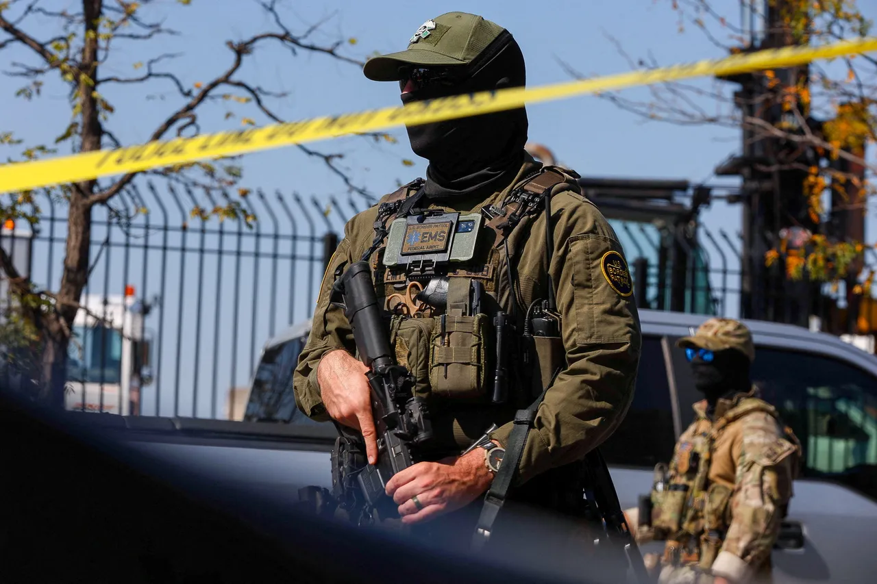 نائب أمريكي يتهم وكالة الهجرة بترحيل رضيع مريض ويطالب بالمحاسبة