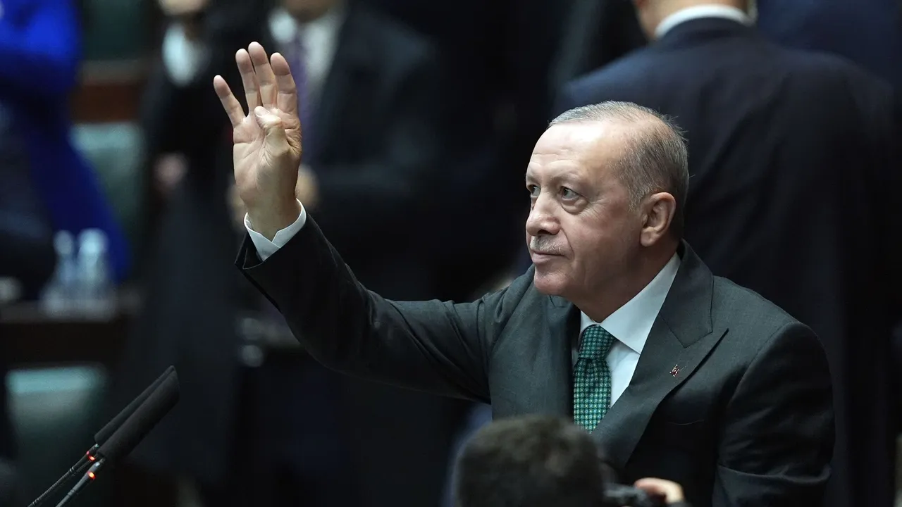 İlbaşı Suriyädä berdämlek häm daimi tınıçlıqqa çaqırdı