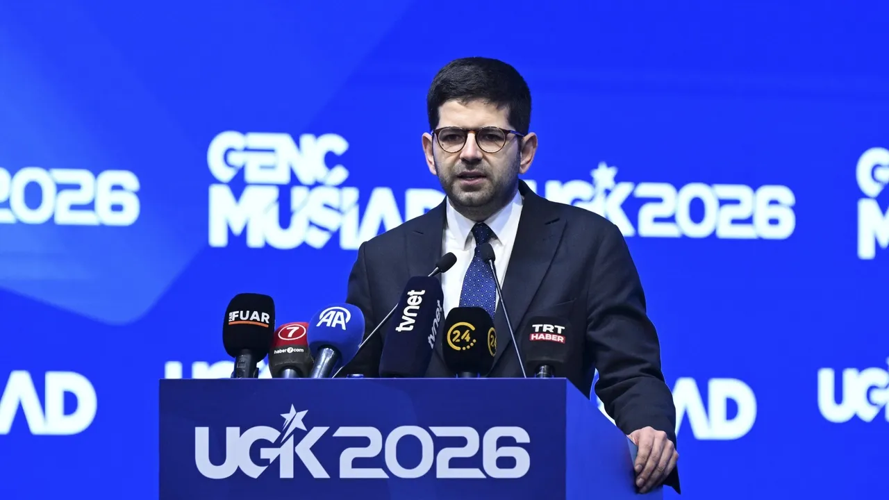 İstanbulda Xalıqara yäş êşmäkärlär kongressı uzdı