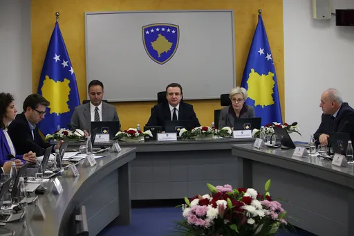 Qeveria e re e Kosovës mban mbledhjen e parë
