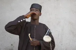 Dalilin da ya sa harshenku na asali ke tsara duk wani yare da kuke magana da shi