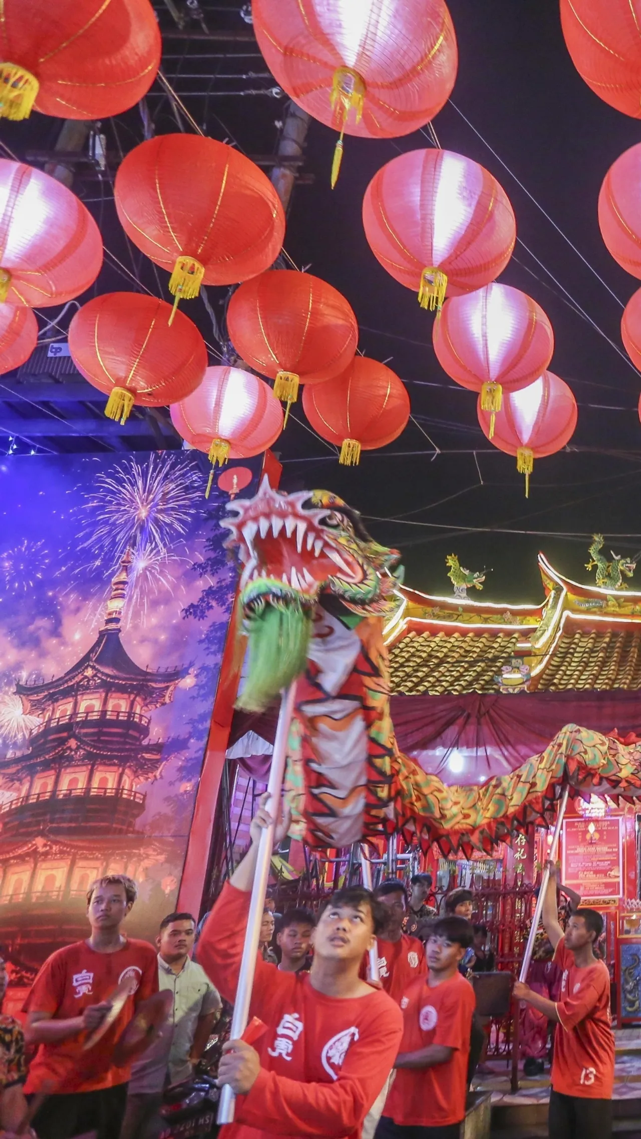 Festival lampion di Solo meriahkan sambut Tahun Baru Imlek