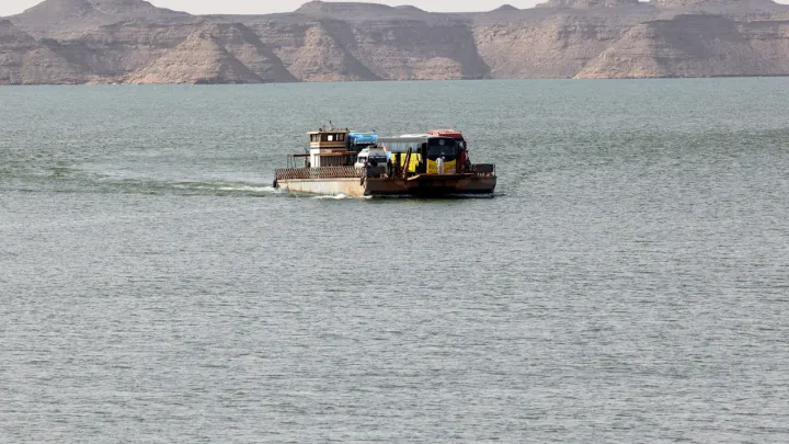 Tragédia no Nilo com o naufrágio de um ferry, deixando 15 mortos no Sudão