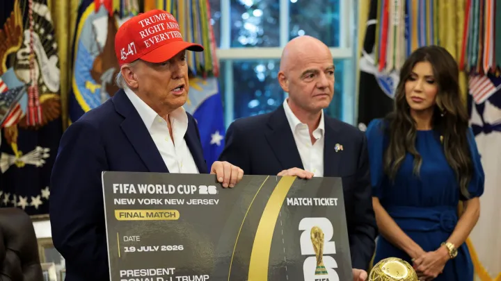 Dönya futbol çempionatında bilet bäyäläre şaqqattıra