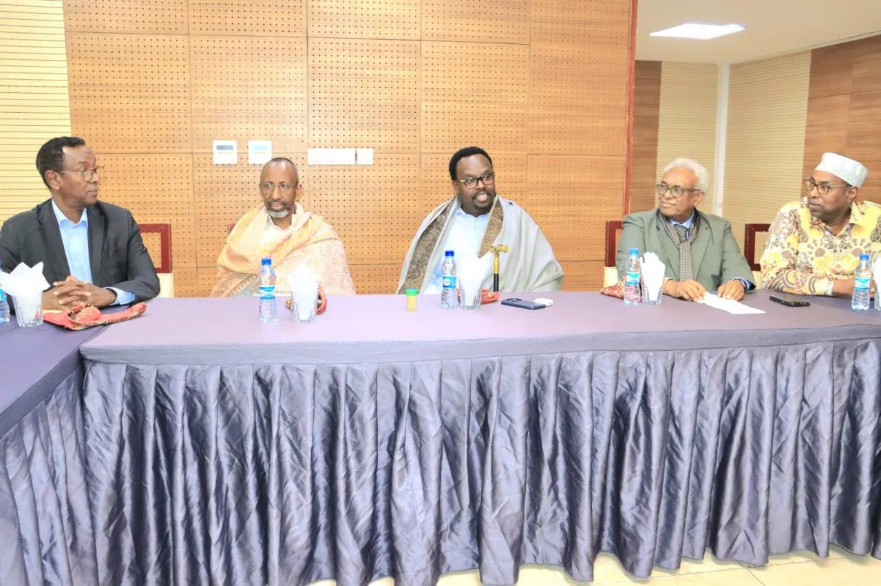 RW Ku-xigeenka Soomaaliya oo soo xiray shirkii Akademiya Goboleedka Af Soomaaliga: Muqdisho