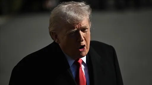 Trump paralajmëron për “forcë shumë të madhe” nëse dështojnë bisedimet me Iranin