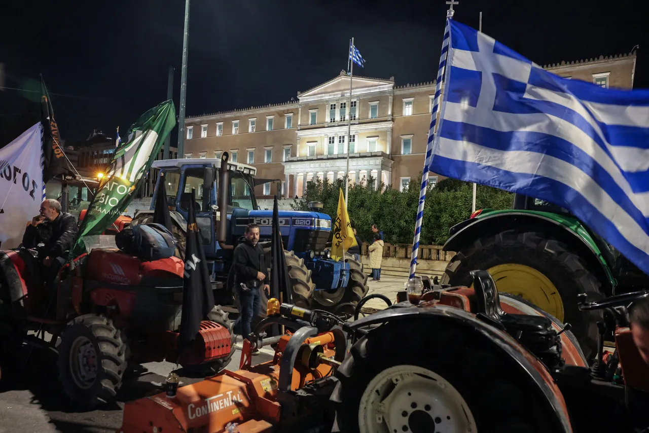 Тројца министри во грчката влада поднесоа оставки поради наводна измама со субвенции од ЕУ