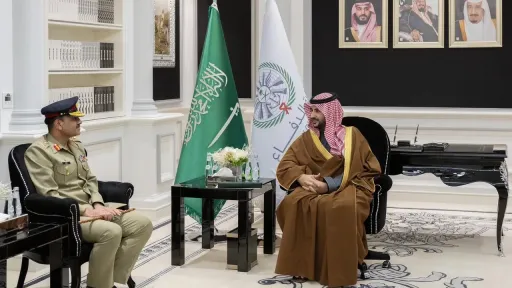 عربستان سعودی و پاکستان بر تقویت همکاری دفاعی راهبردی تأکید کردند